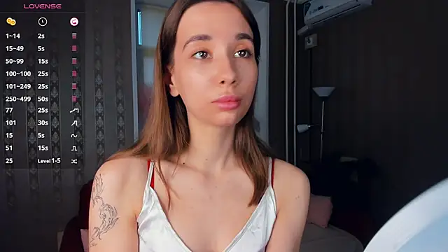 JacalynSchreiber online show from December 17, 2025, 12:10 pm