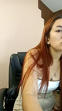 Snapshot of desk_desire chatting on December 19, 2025, 11:12 am desk desire online show from December 19, 2025, 11:12 am