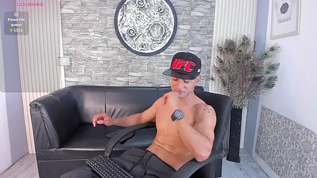 blaze phoenix online show from November 22, 2025, 3:27 am