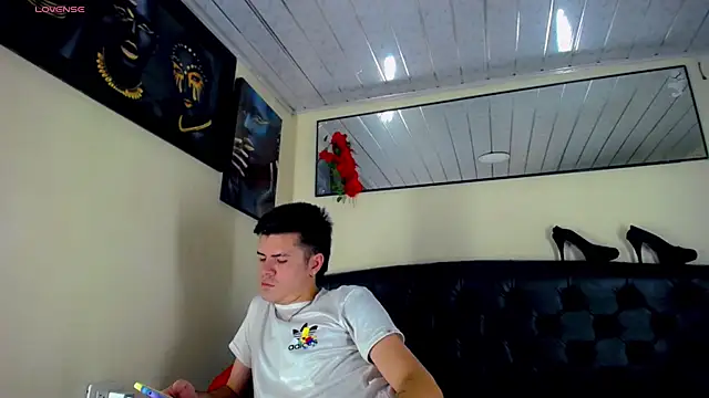 Sebastian Loaiza online show from November 6, 2025, 3:43 am