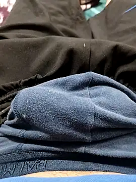 Elpichulotote20 online show from March 17, 2026, 2:36 am