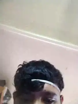 Elpichulotote20 online show from February 16, 2026, 5:00 pm