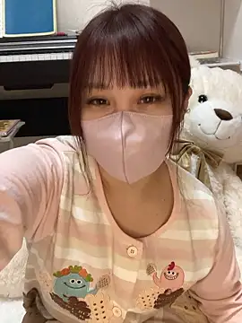 reika33 online show from February 11, 2026, 1:22 pm