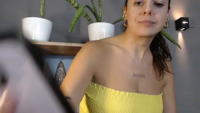 Snapshot of mickystrumia23 chatting on March 10, 2026, 7:18 pm mickystrumia23 online show from March 10, 2026, 7:18 pm