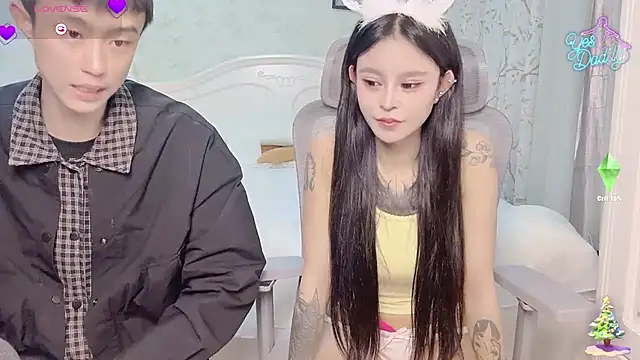 Snapshot of Titoo-170 chatting on December 14, 2025, 3:39 pm Titoo-170 online show from December 14, 2025, 3:39 pm