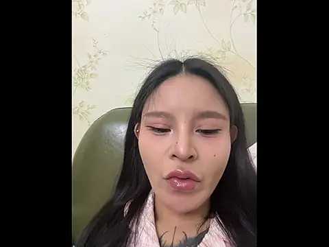 Snapshot of Titoo-170 chatting on December 16, 2025, 3:16 pm Titoo-170 online show from December 16, 2025, 3:16 pm