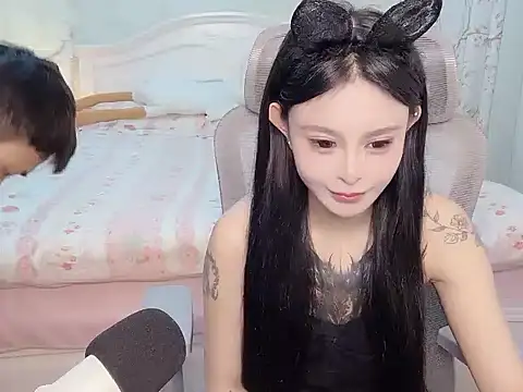 Snapshot of Titoo-170 chatting on December 4, 2025, 12:26 pm Titoo-170 online show from December 4, 2025, 12:26 pm