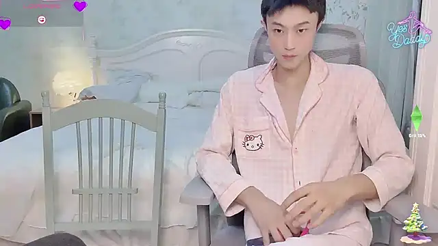 Snapshot of Titoo-170 chatting on December 15, 2025, 11:38 am Titoo-170 online show from December 15, 2025, 11:38 am