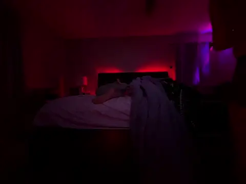 Snapshot of Antnjon chatting on February 18, 2026, 3:37 am Antnjon online show from February 18, 2026, 3:37 am