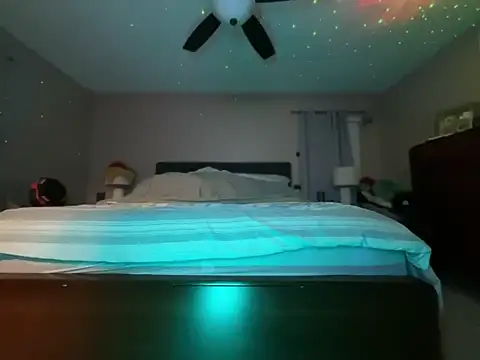 Snapshot of Antnjon chatting on March 30, 2026, 10:28 am Antnjon online show from March 30, 2026, 10:28 am