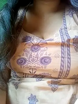 Snapshot of Tina_250 chatting on January 15, 2026, 5:55 am Tina 250 online show from January 15, 2026, 5:55 am