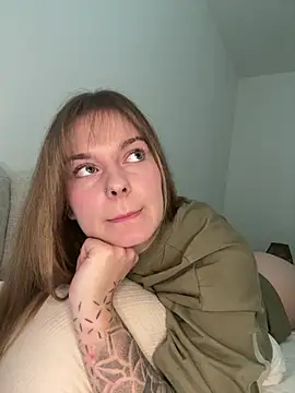 Snapshot of LisaFreierxx chatting on May 25, 2026, 4:17 pm LisaFreierxx online show from May 25, 2026, 4:17 pm