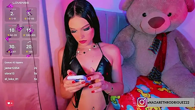 Snapshot of SexyNaza_1 chatting on December 20, 2025, 8:50 am SexyNaza 1 online show from December 20, 2025, 8:50 am