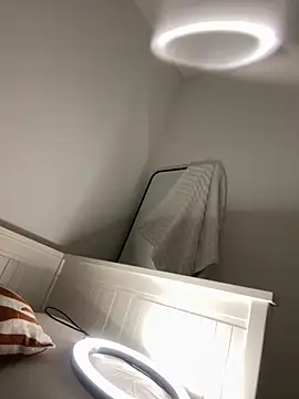 Snapshot of Bethrae25 chatting on November 15, 2025, 1:09 am Bethrae25 online show from November 15, 2025, 1:09 am