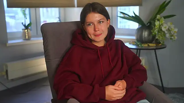 TereseHoltorf online show from November 2, 2025, 4:17 am