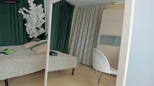 Snapshot of MadisonMongomeri chatting on November 23, 2025, 2:10 am MadisonMongomeri online show from November 23, 2025, 2:10 am