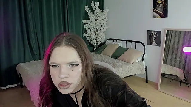 Snapshot of MadisonMongomeri chatting on December 4, 2025, 2:21 am MadisonMongomeri online show from December 4, 2025, 2:21 am