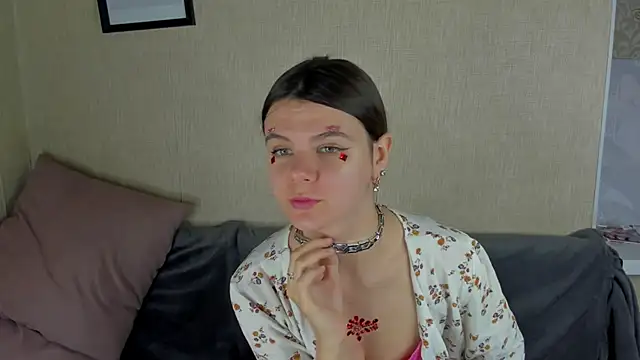 Zorianaa online show from November 29, 2025, 9:37 pm