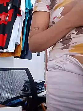 Snapshot of BIADELICIA1 chatting on May 12, 2026, 12:00 pm BIADELICIA1 online show from May 12, 2026, 12:00 pm