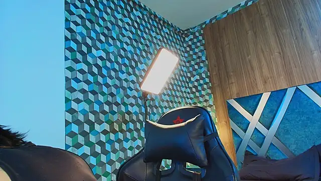 James Morrisonm online show from November 6, 2025, 8:46 pm