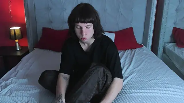 CutieKai  online show from November 2, 2025, 9:09 pm