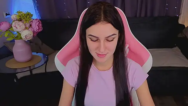 Snapshot of Katrin_Mur chatting on November 6, 2025, 12:53 pm Katrin Mur online show from November 6, 2025, 12:53 pm