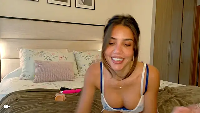 Snapshot of Itslillybloom chatting on December 4, 2025, 4:22 am Itslillybloom online show from December 4, 2025, 4:22 am