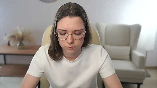 Snapshot of TashaKava chatting on November 4, 2025, 8:51 am TashaKava online show from November 4, 2025, 8:51 am