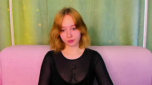 RikkiChoco online show from April 13, 2026, 8:18 am