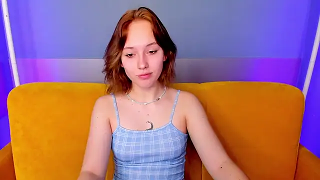 Snapshot of RikkiChoco chatting on November 16, 2025, 1:10 am RikkiChoco online show from November 16, 2025, 1:10 am