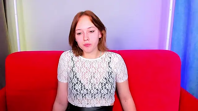 Snapshot of RikkiChoco chatting on November 4, 2025, 1:20 am RikkiChoco online show from November 4, 2025, 1:20 am