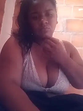 Snapshot of BrownDelightSP chatting on November 6, 2025, 1:04 pm BrownDelightSP online show from November 6, 2025, 1:04 pm