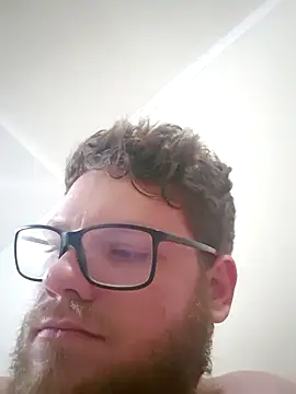 Snapshot of Purple_Mario chatting on March 6, 2026, 10:16 pm Purple Mario online show from March 6, 2026, 10:16 pm