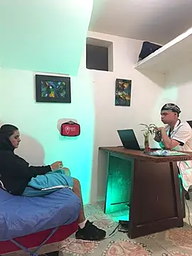 Nick orion online show from December 18, 2025, 4:39 am