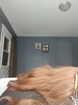 BiancaClarkson online show from December 17, 2025, 1:10 am