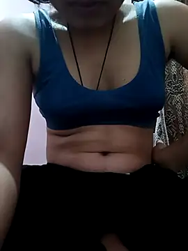 Snapshot of Likitha_Kumari chatting on November 5, 2025, 10:51 am Likitha Kumari online show from November 5, 2025, 10:51 am