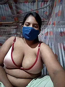 fluffkitty-03 online show from November 9, 2025, 4:44 pm