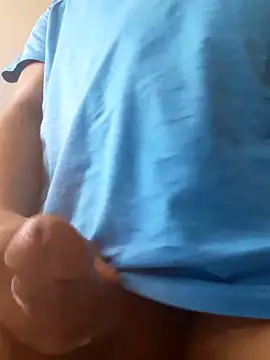 Snapshot of annifuck13 chatting on September 26, 2025, 12:23 pm annifuck13 online show from September 26, 2025, 12:23 pm