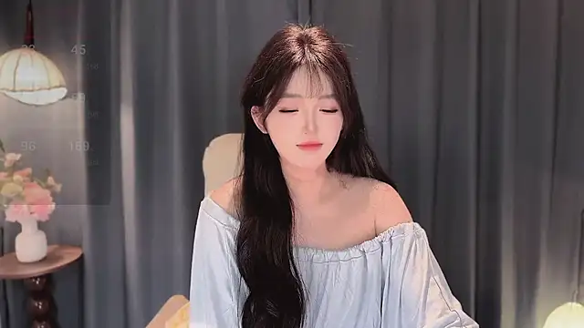 Yaiyigirl online show from March 12, 2026, 3:27 pm