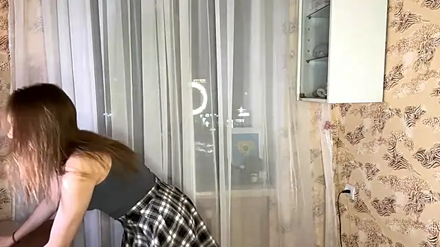 Snapshot of Kalli_ly chatting on December 17, 2025, 2:11 pm Kalli ly online show from December 17, 2025, 2:11 pm