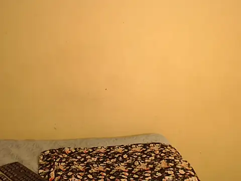 SexyLipss  online show from November 7, 2025, 2:05 am