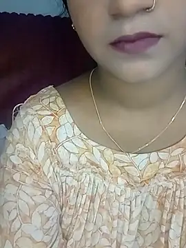Snapshot of Neha533 chatting on June 7, 2026, 6:35 pm Neha533 online show from June 7, 2026, 6:35 pm