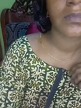 Snapshot of Neha533 chatting on July 8, 2026, 7:47 pm Neha533 online show from July 8, 2026, 7:47 pm