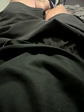 Snapshot of adamblunt59 chatting on January 6, 2026, 12:31 pm adamblunt59 online show from January 6, 2026, 12:31 pm