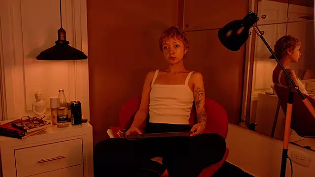 Raven444 online show from November 7, 2025, 10:24 pm