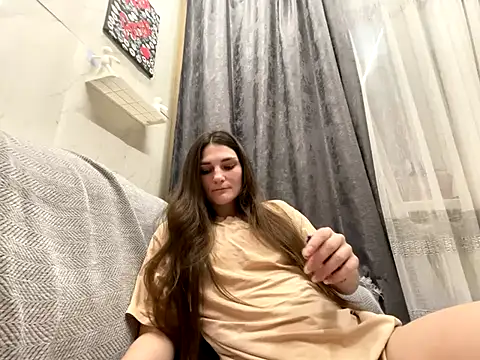 HelgaMun online show from November 20, 2025, 11:11 am