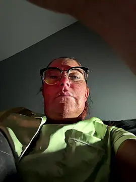 Angel-LinaX online show from January 7, 2026, 10:04 pm