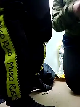 Snapshot of Angel23cm1 chatting on February 13, 2026, 9:53 am Angel23cm1 online show from February 13, 2026, 9:53 am