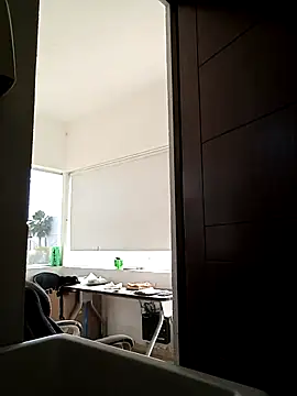 Yerackhip online show from November 14, 2025, 9:40 pm