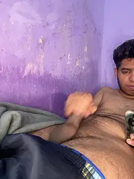 Snapshot of hotman29 chatting on January 17, 2026, 1:37 pm hotman29 online show from January 17, 2026, 1:37 pm